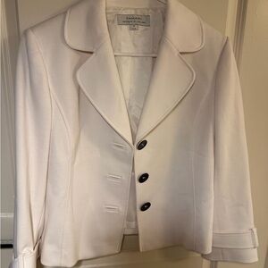 Tahari Women's Ivory Blazer